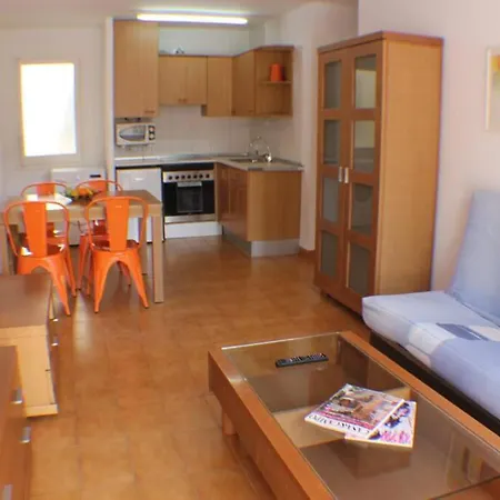 Agi Montserrat Apartment